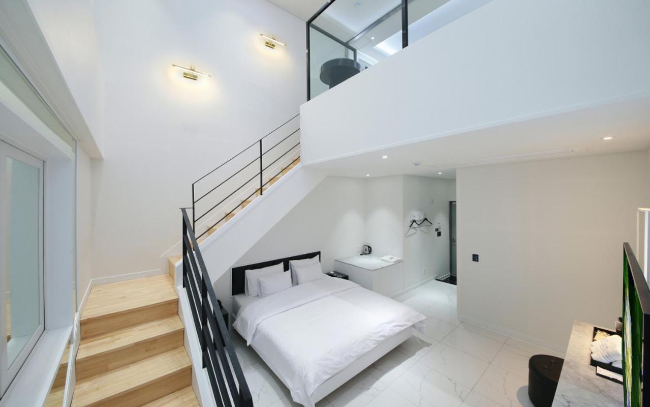 Wj Hotel Pool House Wonju Extérieur photo