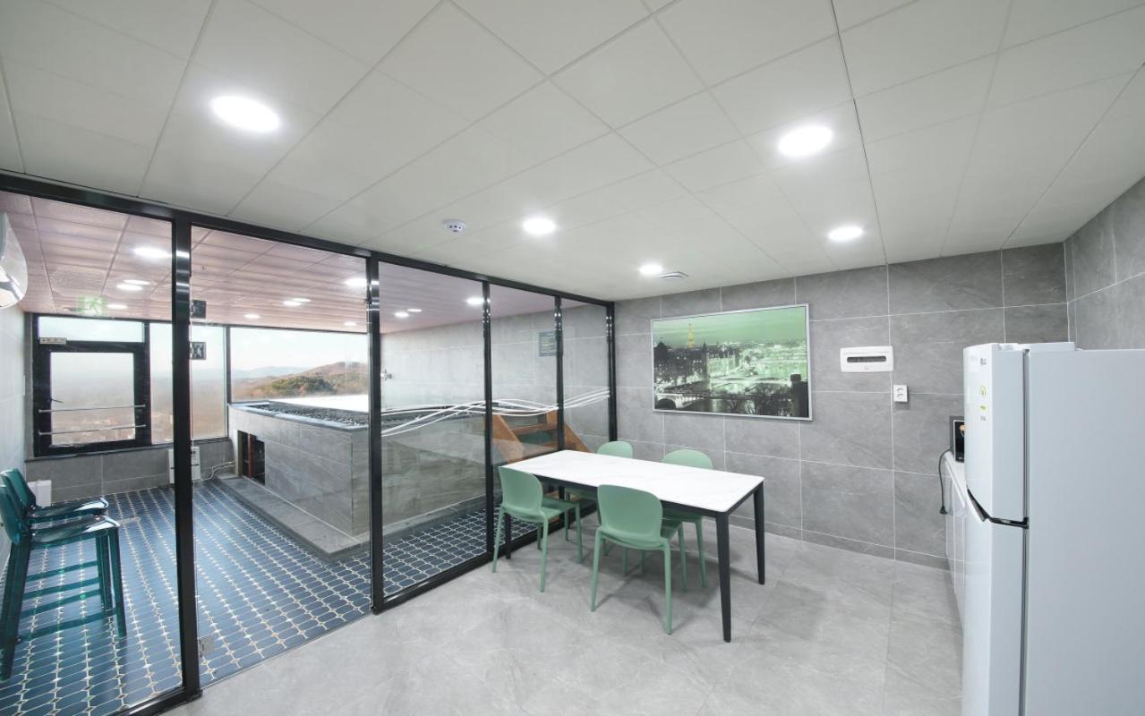 Wj Hotel Pool House Wonju Extérieur photo